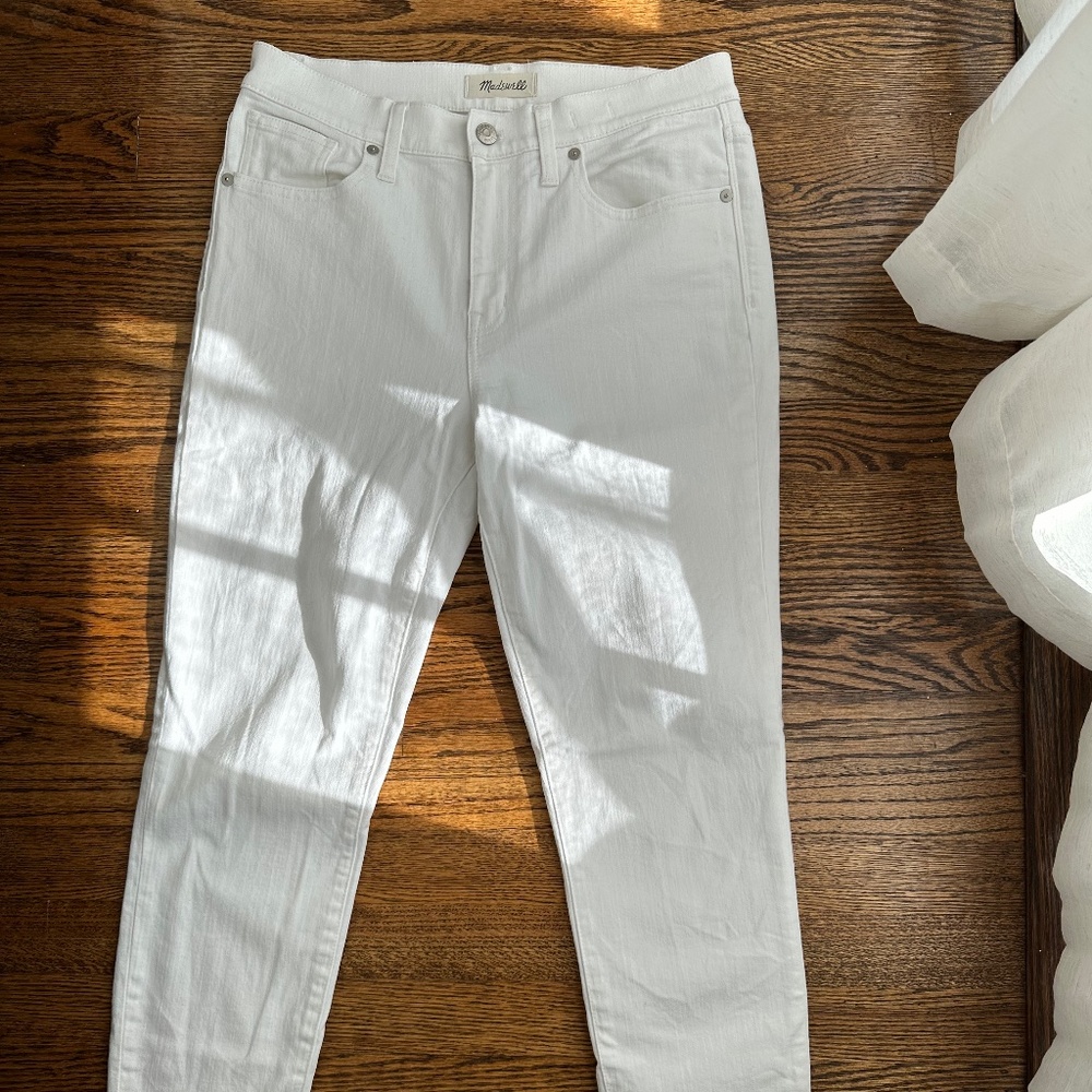Madewell 9" Mid-Rise Skinny Jeans in Pure White